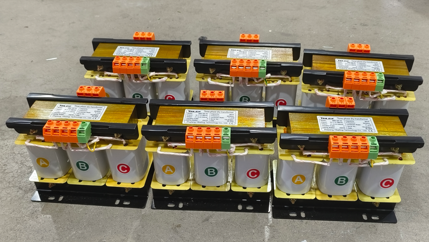 Apakah Transformer Jenis Kering Tiga Fasa SBK dan Mengapa Ia Penting?